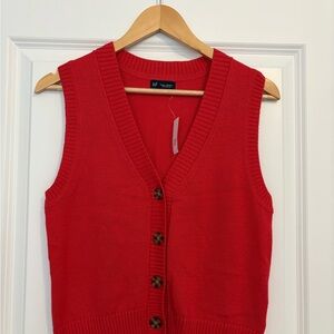 GAP Red Sleeveless Sweater Vest NWT
